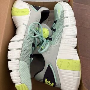 Men’s Sneakers